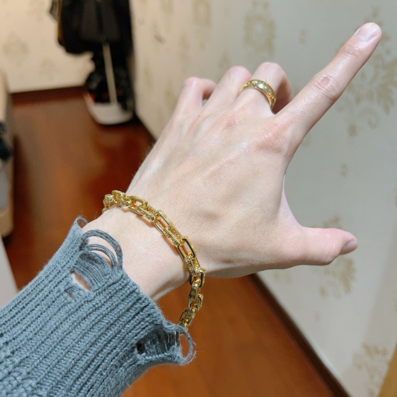 Gvc*1 bracelets